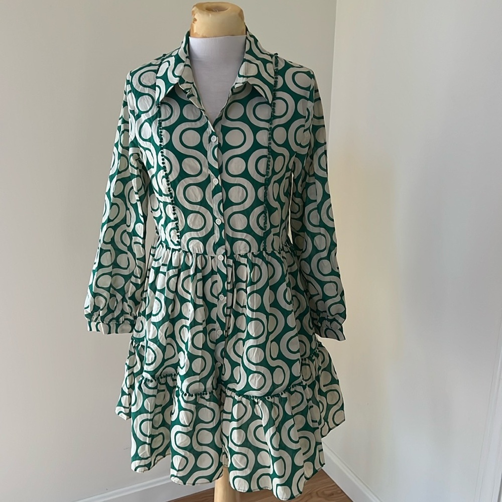 New! Zara medium green ecru combo long sleeve front button dress.